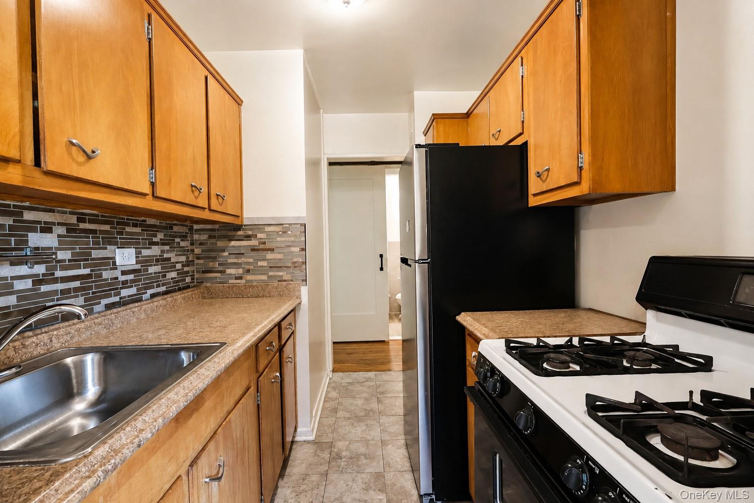 99-35 59th Avenue, Unit 4k photo 14