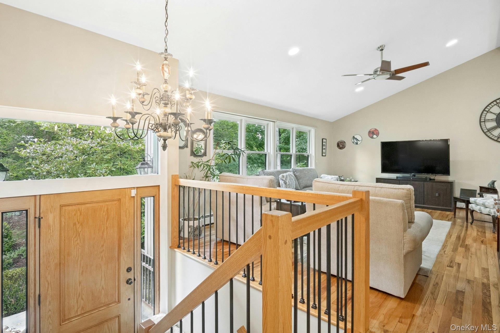 2 Lakeview Avenue W – For Sale photo 2