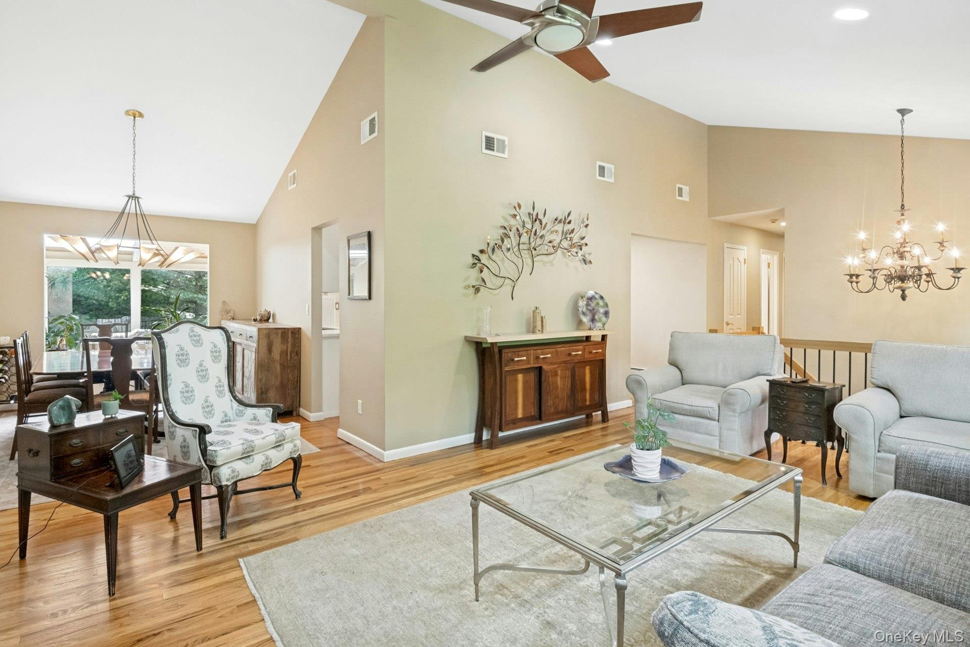 2 Lakeview Avenue W – For Sale photo 4
