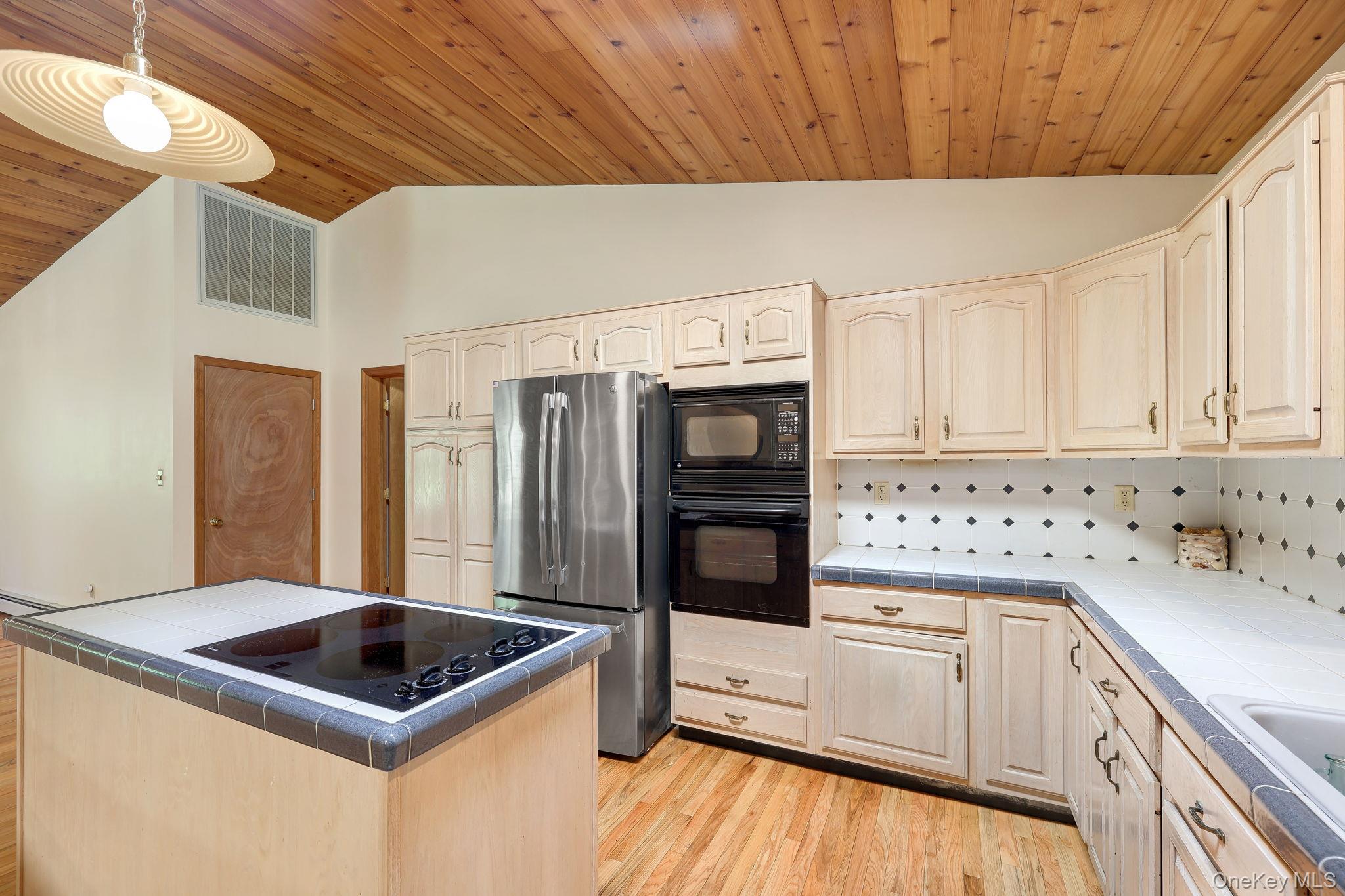 1169 Ridgebury Road – For Sale photo 7