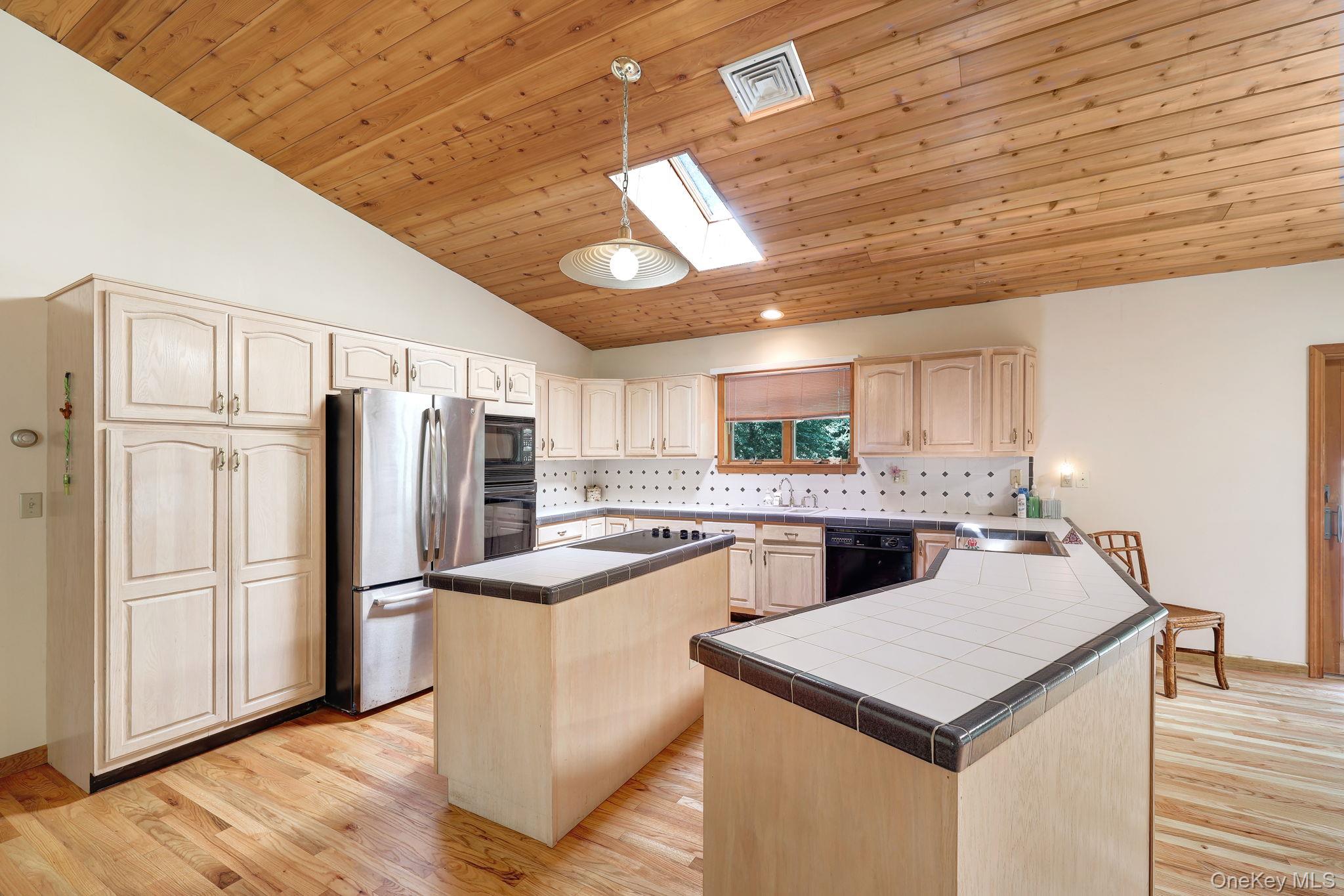 1169 Ridgebury Road – For Sale photo 8