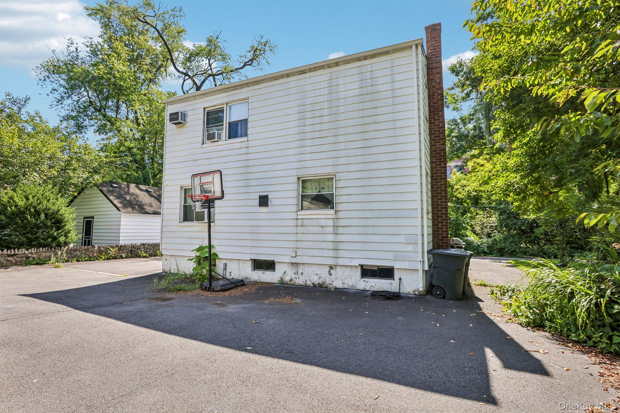 12 Bryn Mawr Parkway – For Sale photo 22