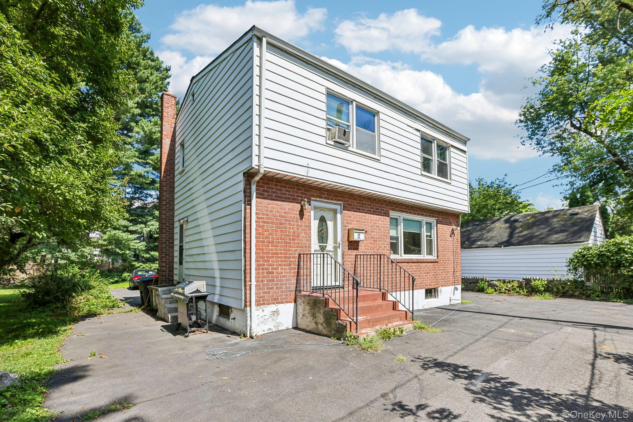 12 Bryn Mawr Parkway – For Sale photo 2