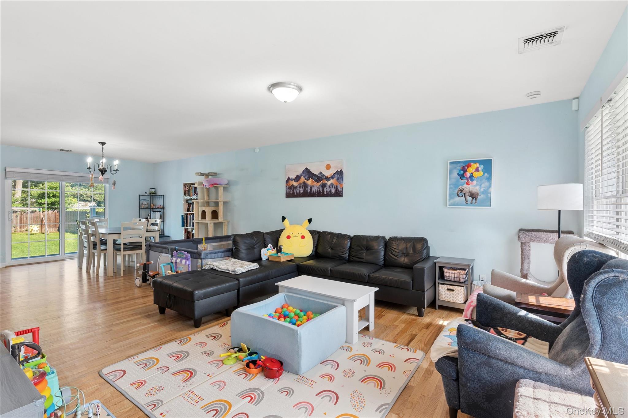 17 Robinwood Street – For Sale photo 3