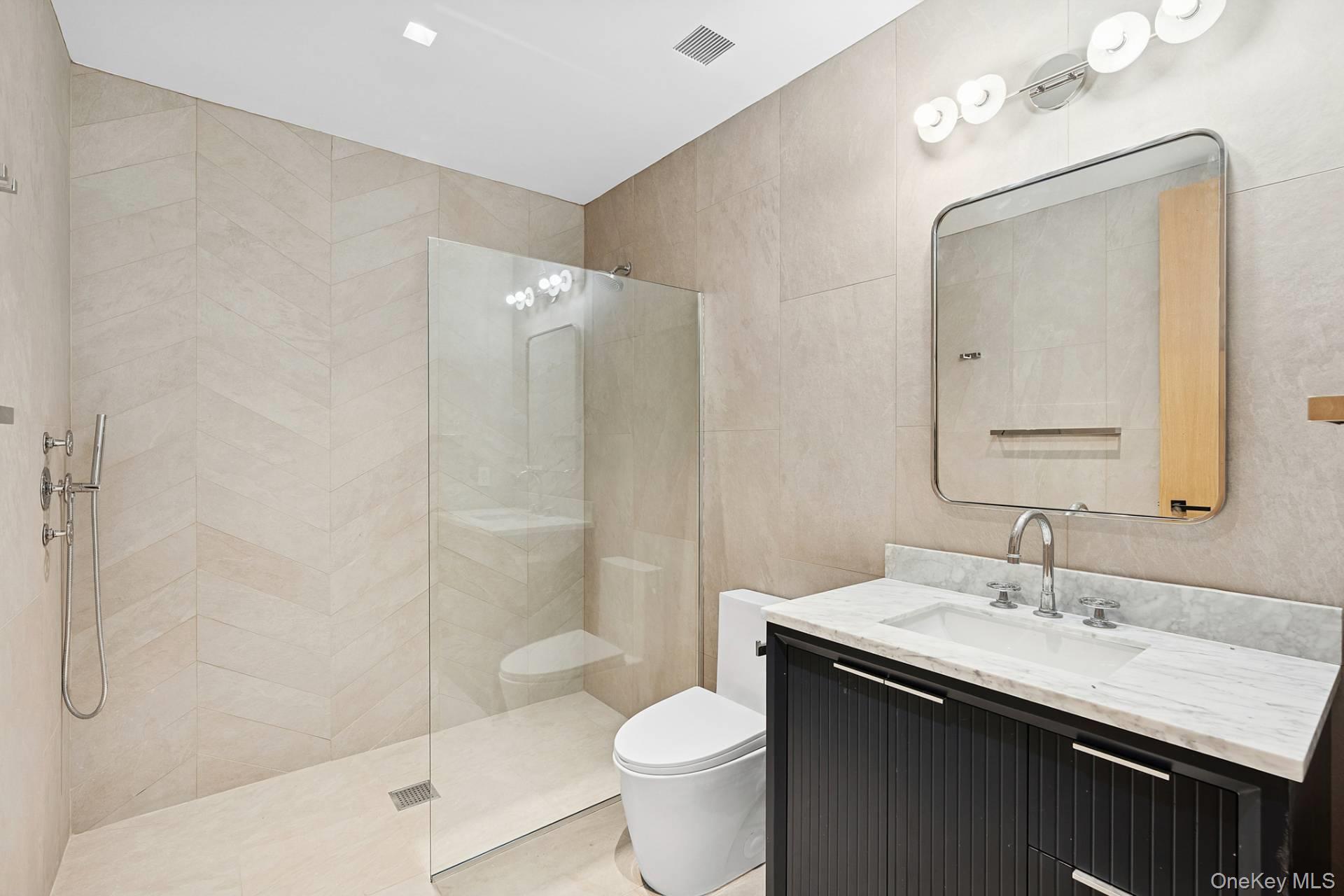 18 Sarahs Way – For Rent photo 31