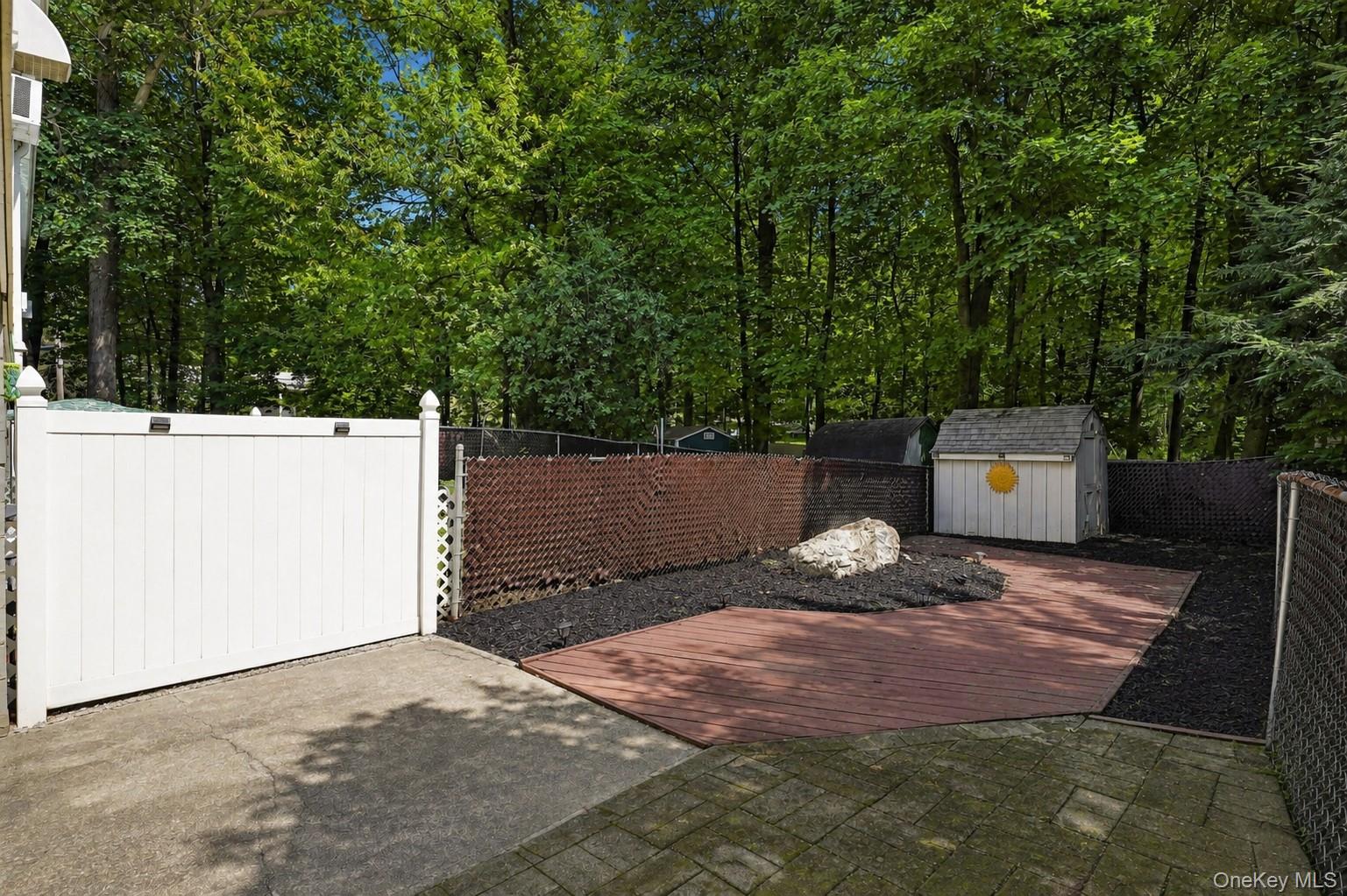 7 ROUNDTREE Court – For Sale photo 22