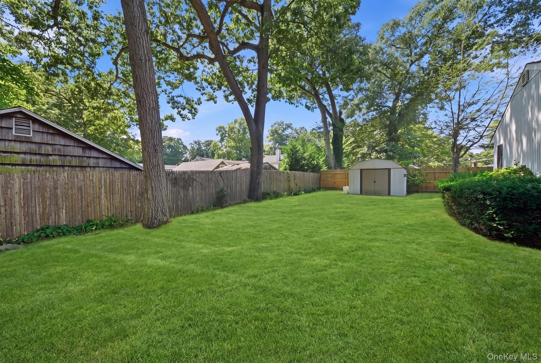 8 Dee place – For Sale photo 7