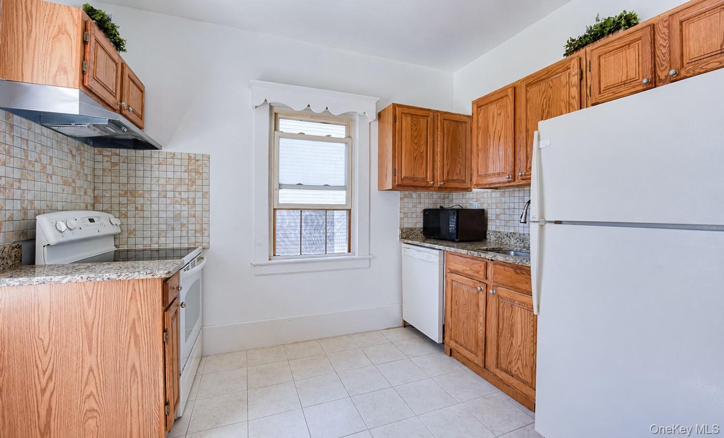 615 Smith Street – For Rent photo 7