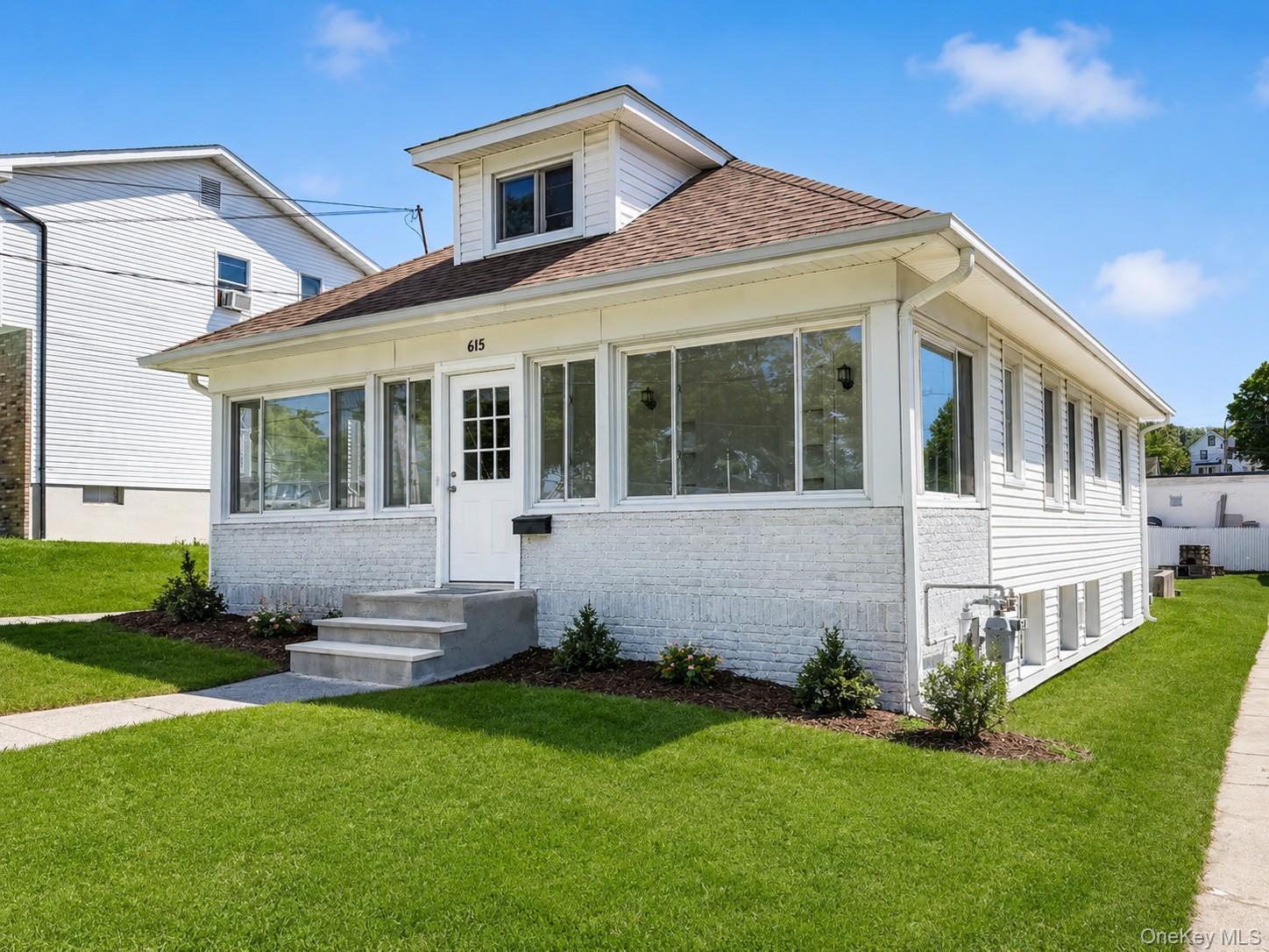 615 Smith Street – For Rent