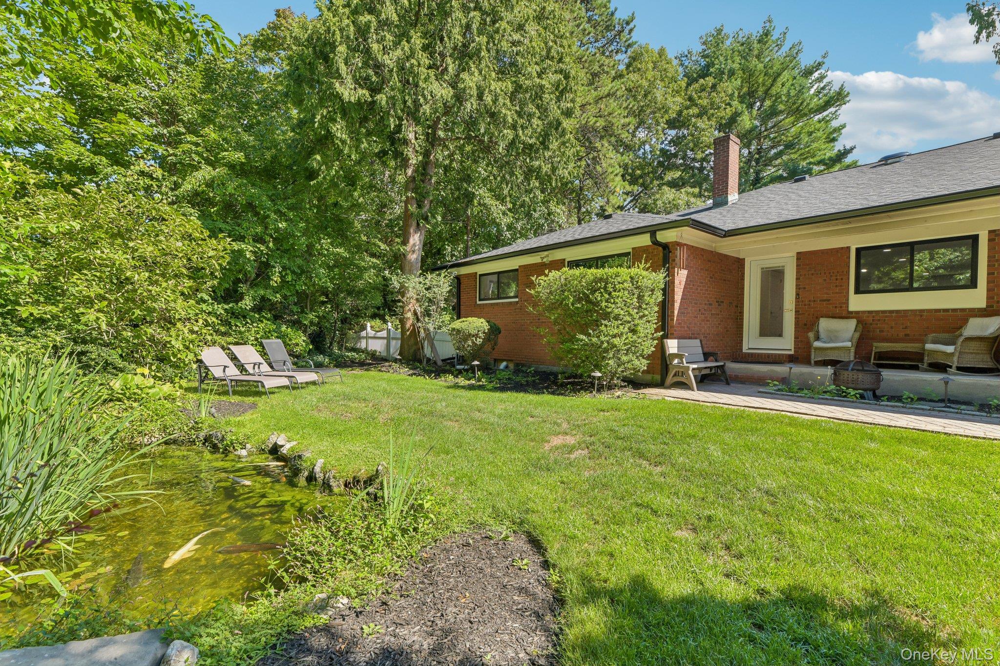230 Union Avenue – For Sale photo 3
