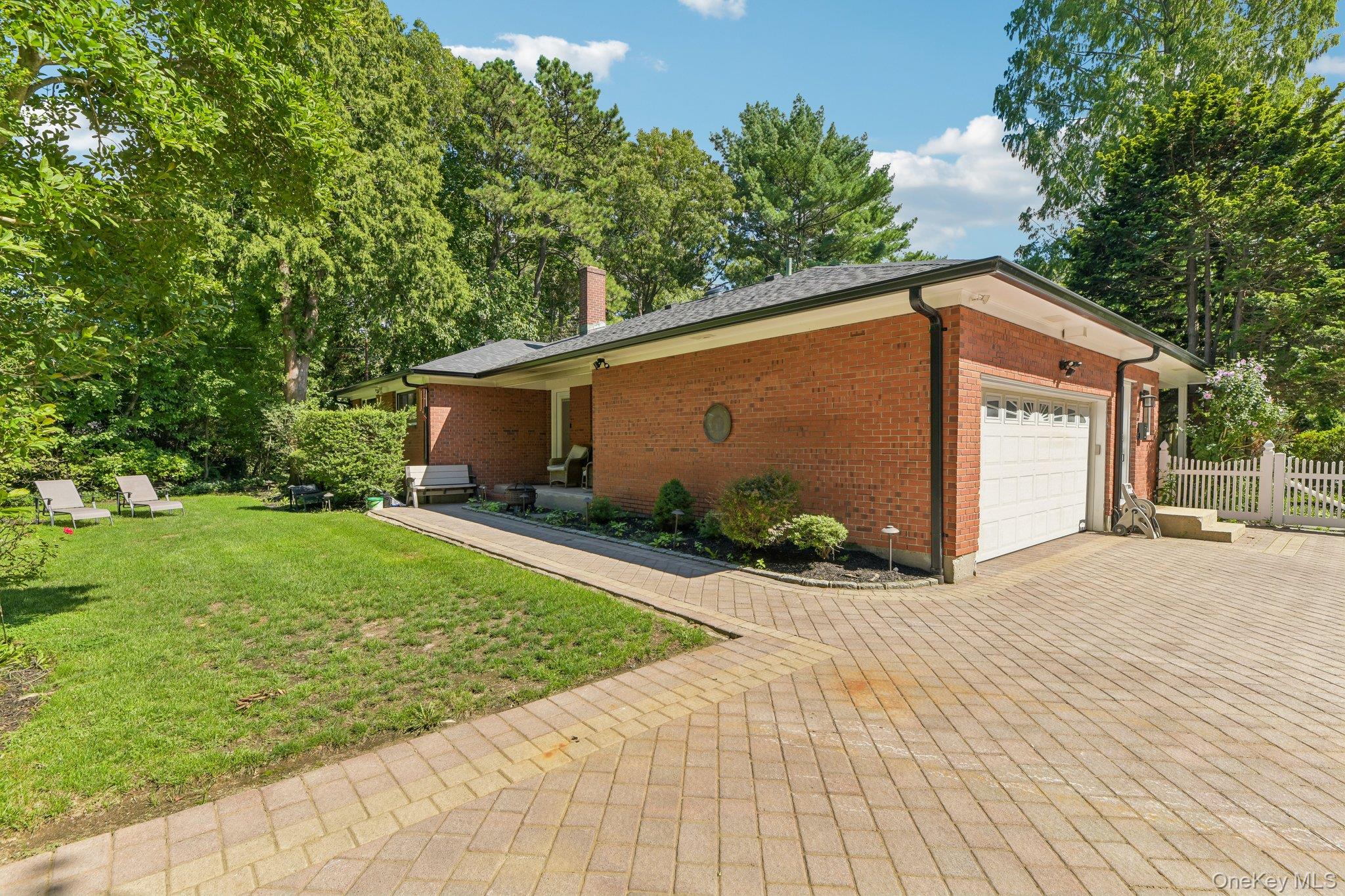 230 Union Avenue – For Sale photo 4