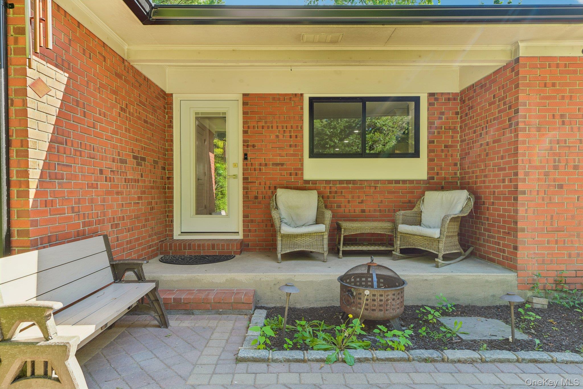230 Union Avenue – For Sale photo 2