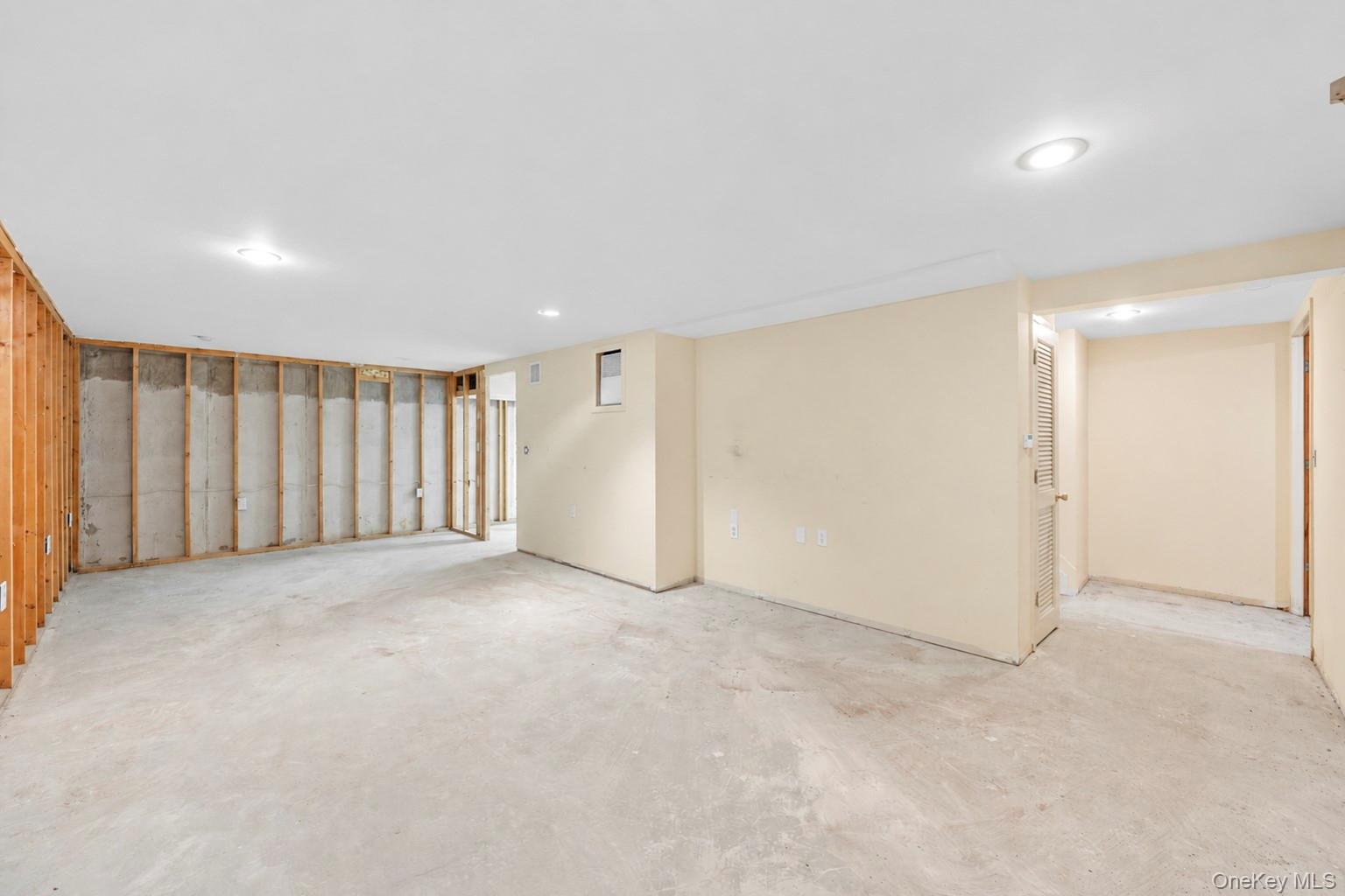 95 Windsor Gate Drive – For Sale photo 44