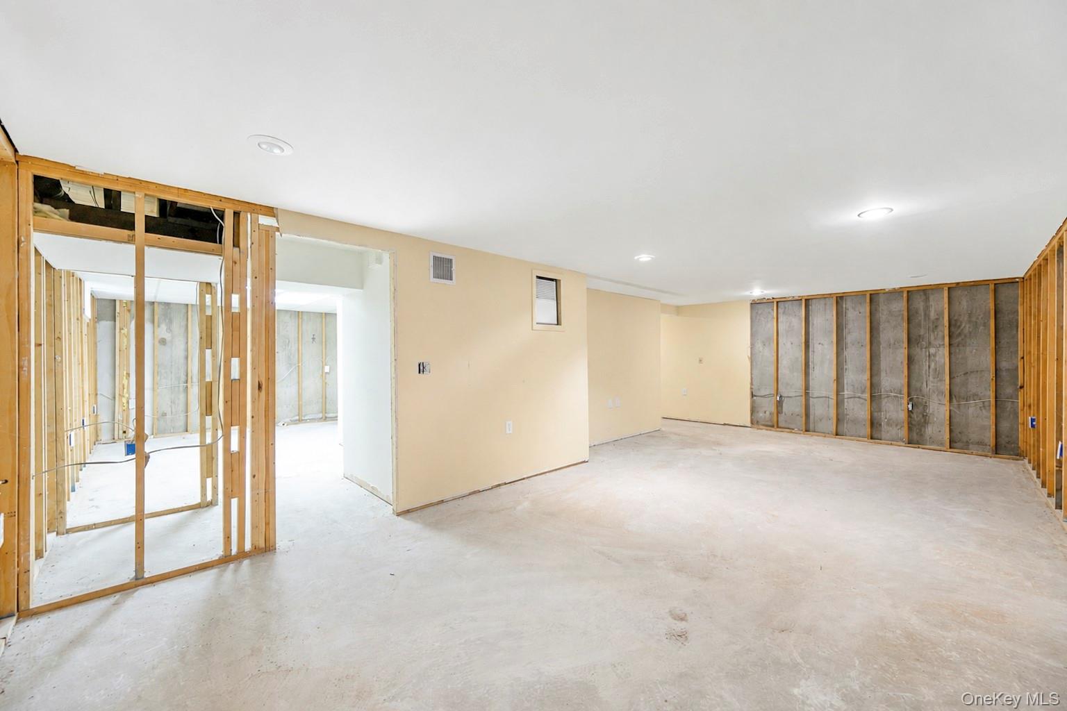 95 Windsor Gate Drive – For Sale photo 43