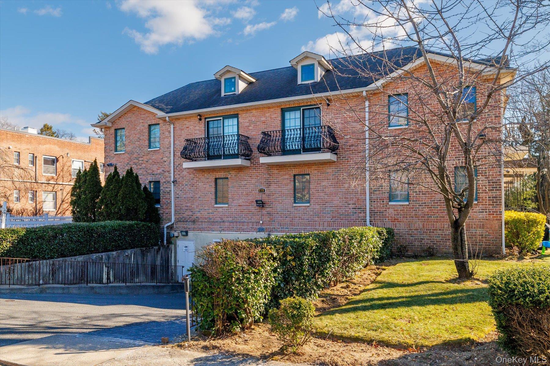 275 Central Avenue, Unit 1 photo 4