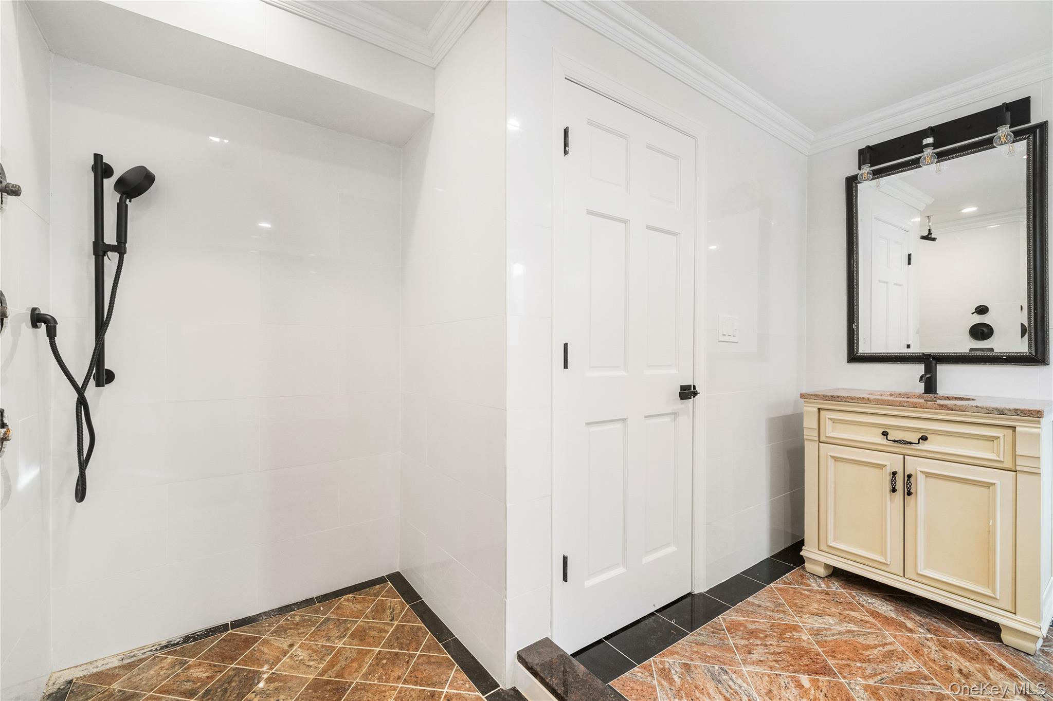 15 Cobblestone Lane – For Sale photo 33