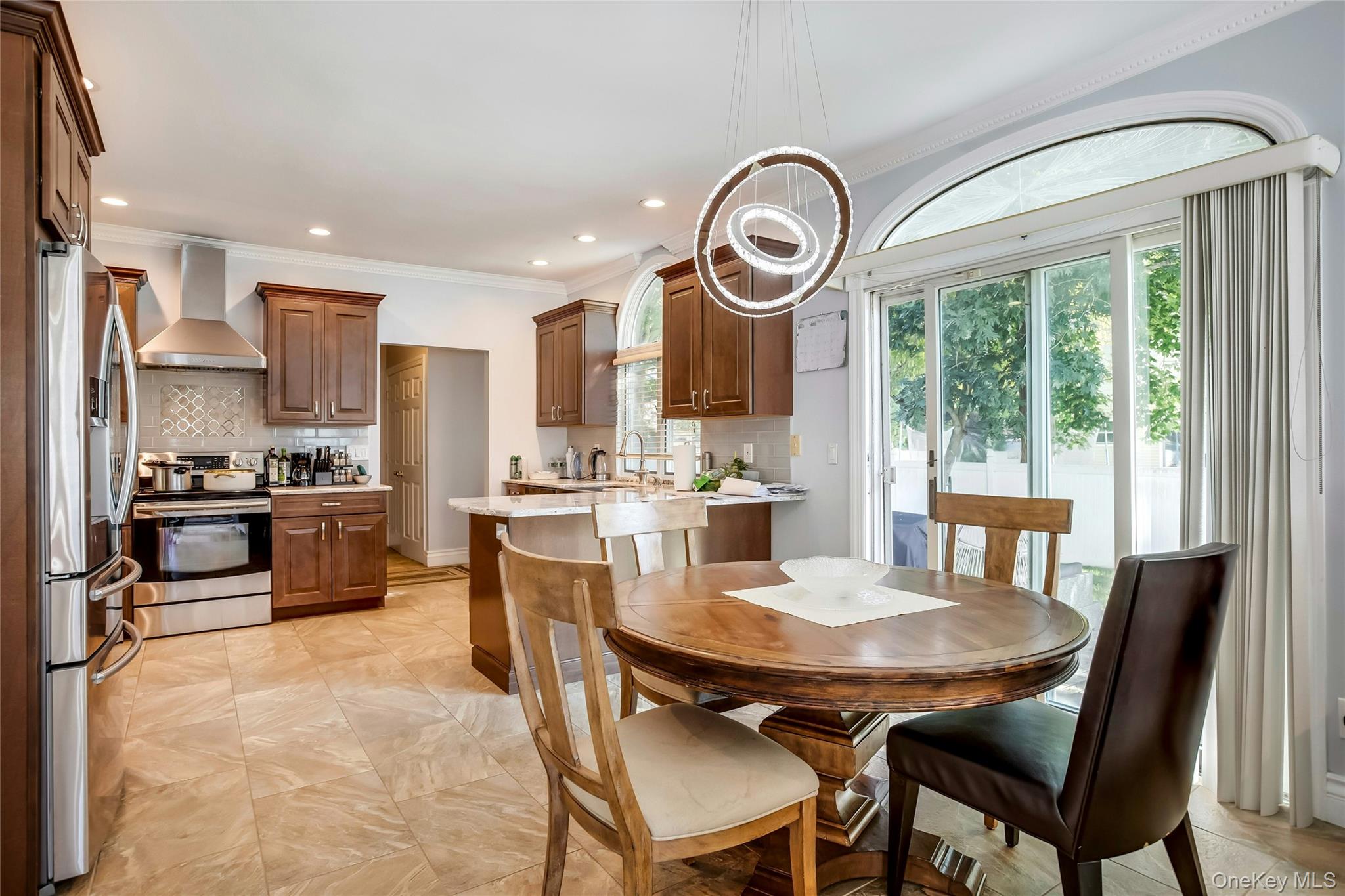 11 Raphael Boulevard – For Sale photo 9