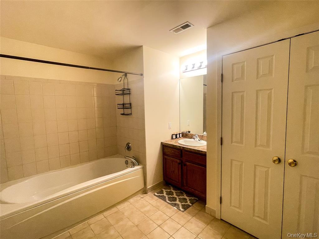1011 Ethan Allen Drive, Unit 1011 photo 22