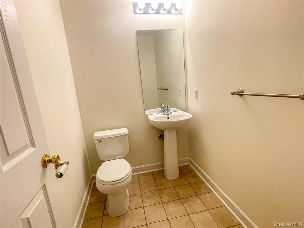 1011 Ethan Allen Drive, Unit 1011 photo 6