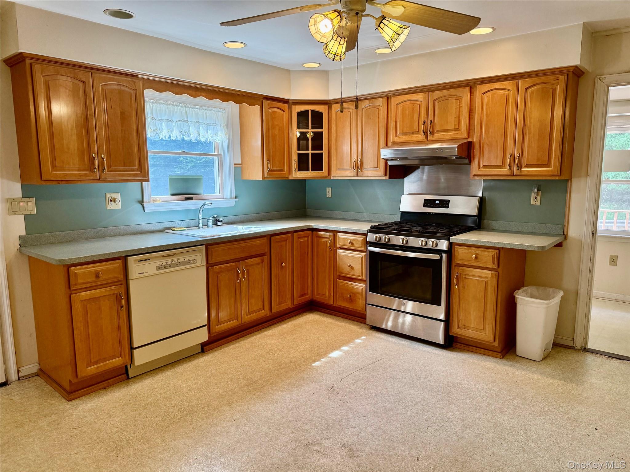 132 Grossi Lane – For Sale photo 2