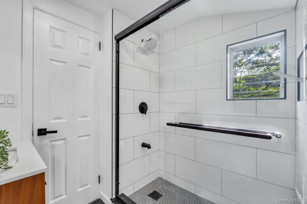 20 Howard Street – For Sale photo 15