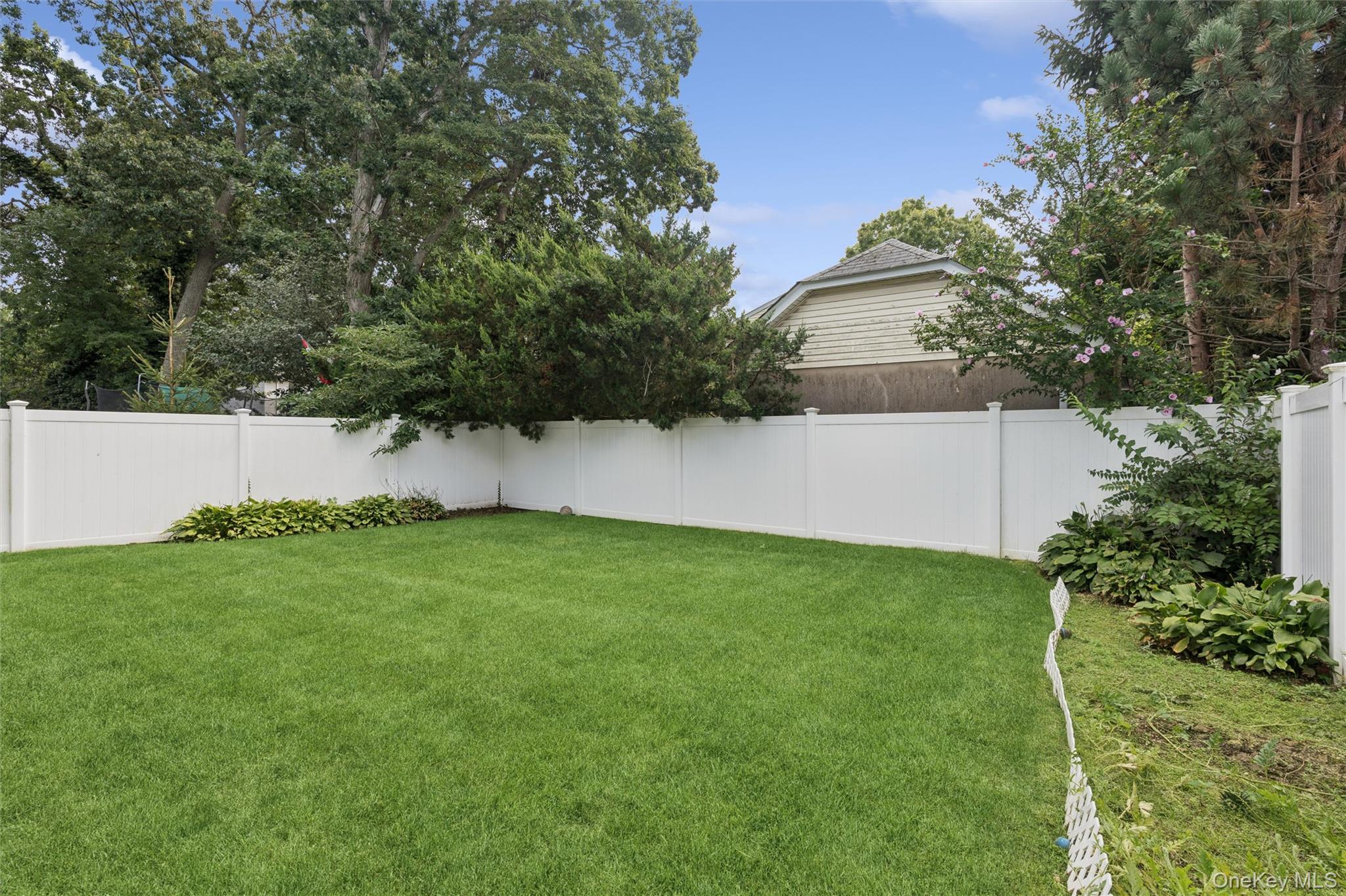 1928 Gormley Avenue – For Sale photo 21
