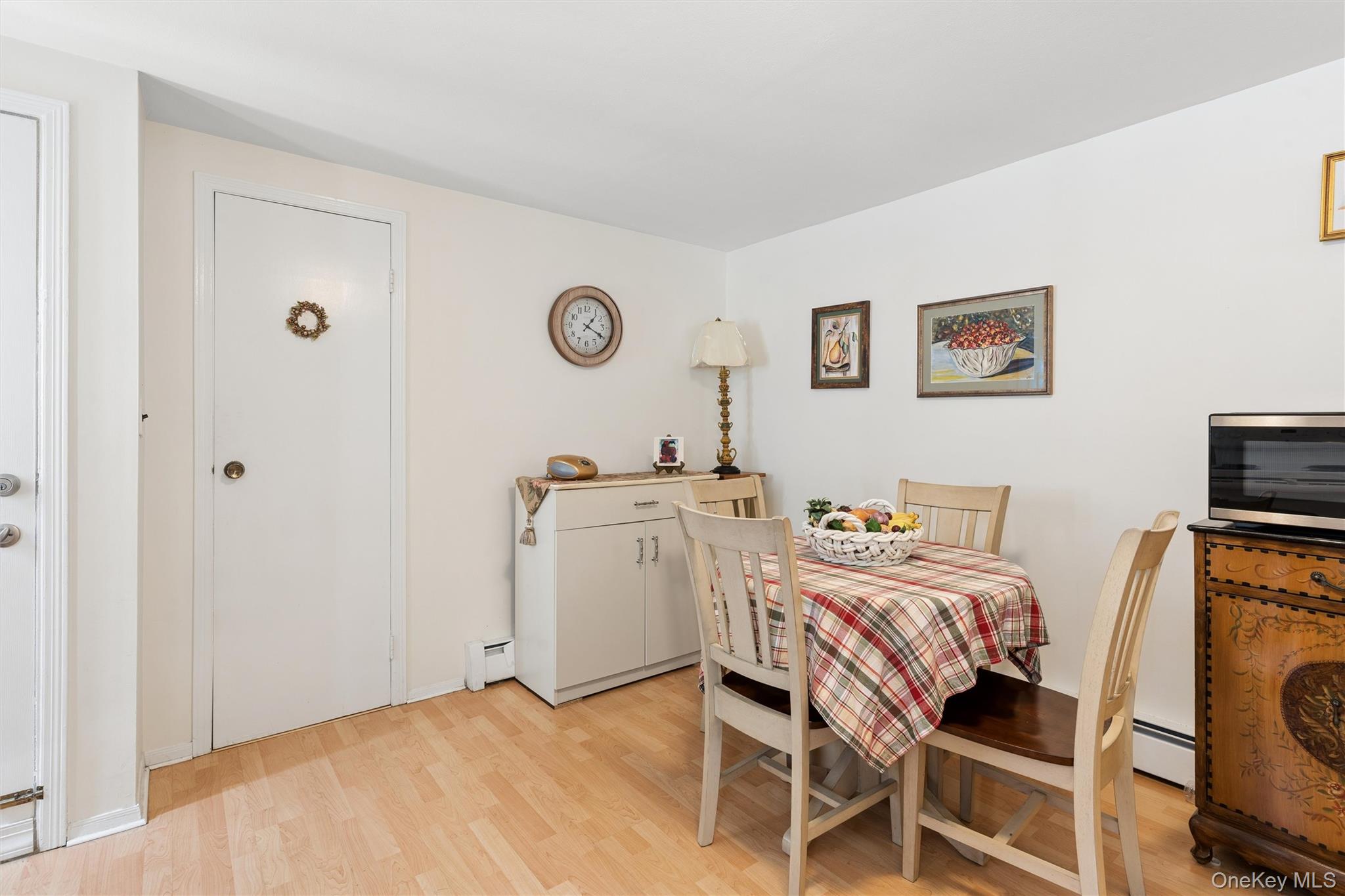 1928 Gormley Avenue – For Sale photo 8