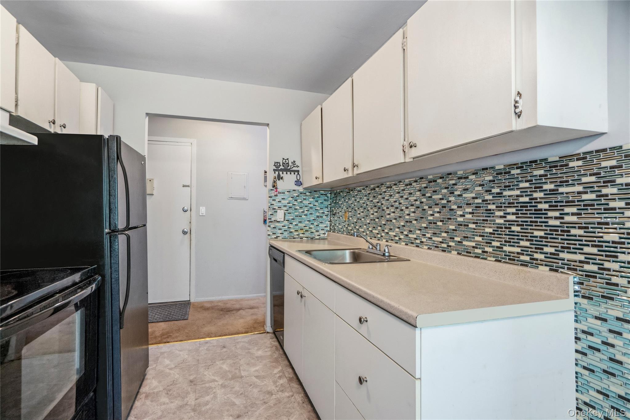 2453 Union, Unit 20B photo 3