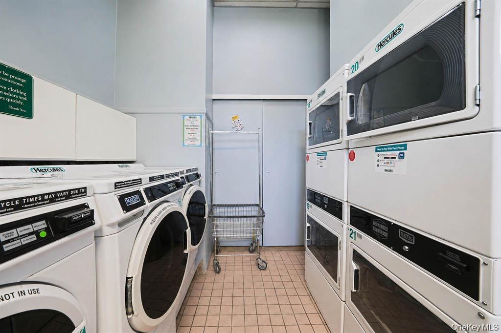 2453 Union, Unit 20B photo 17