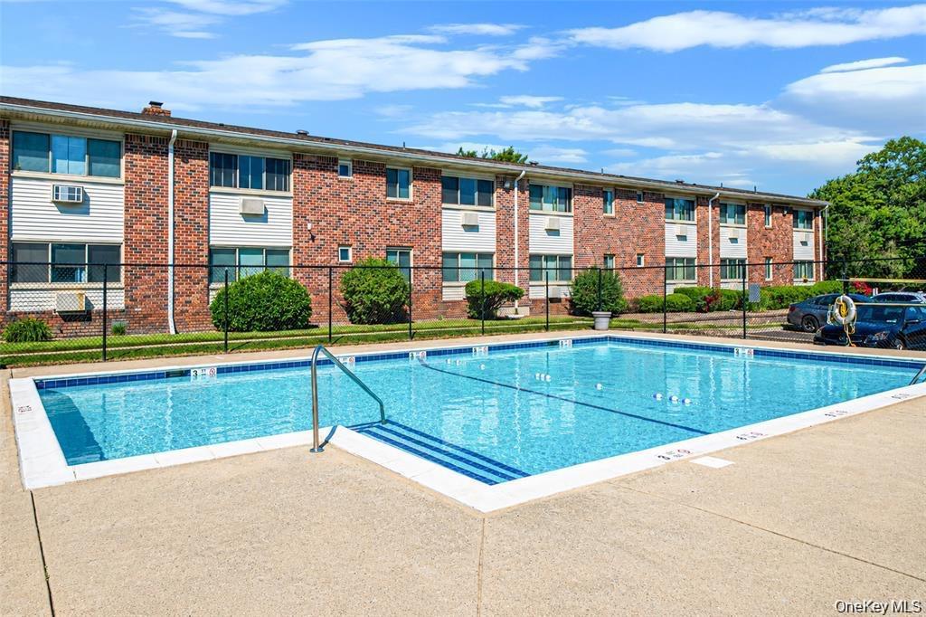 2453 Union, Unit 20B photo 15
