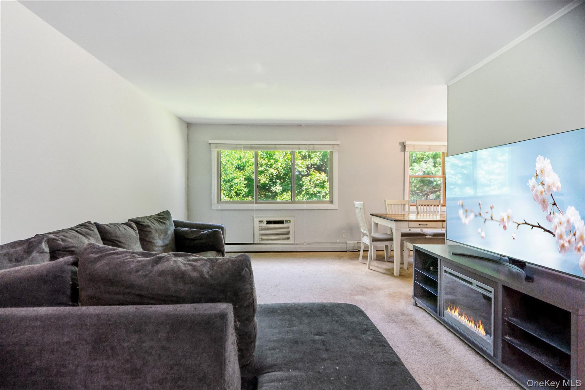 2453 Union, Unit 20B photo 7