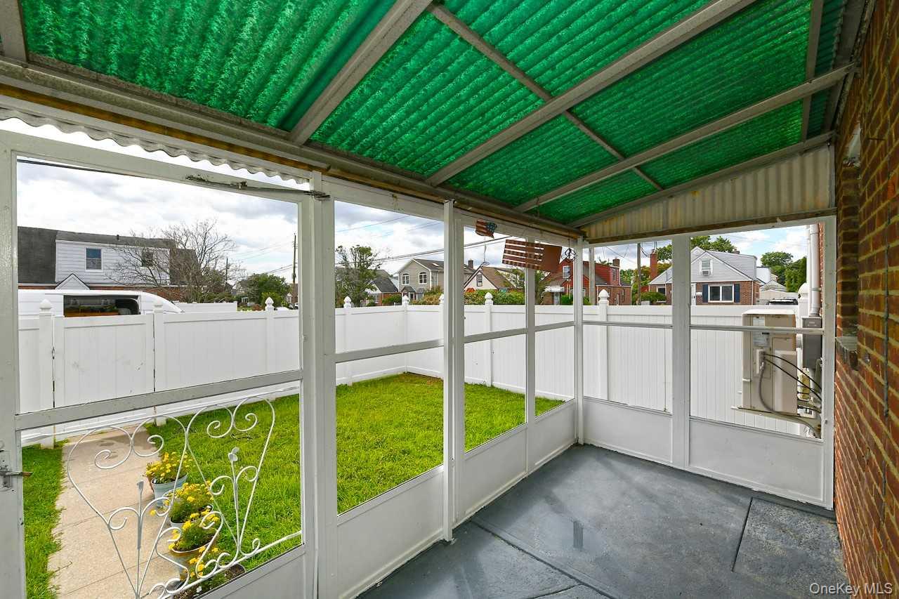102 Roxbury Road – For Sale photo 20