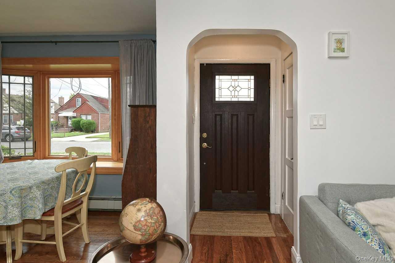 102 Roxbury Road – For Sale photo 5
