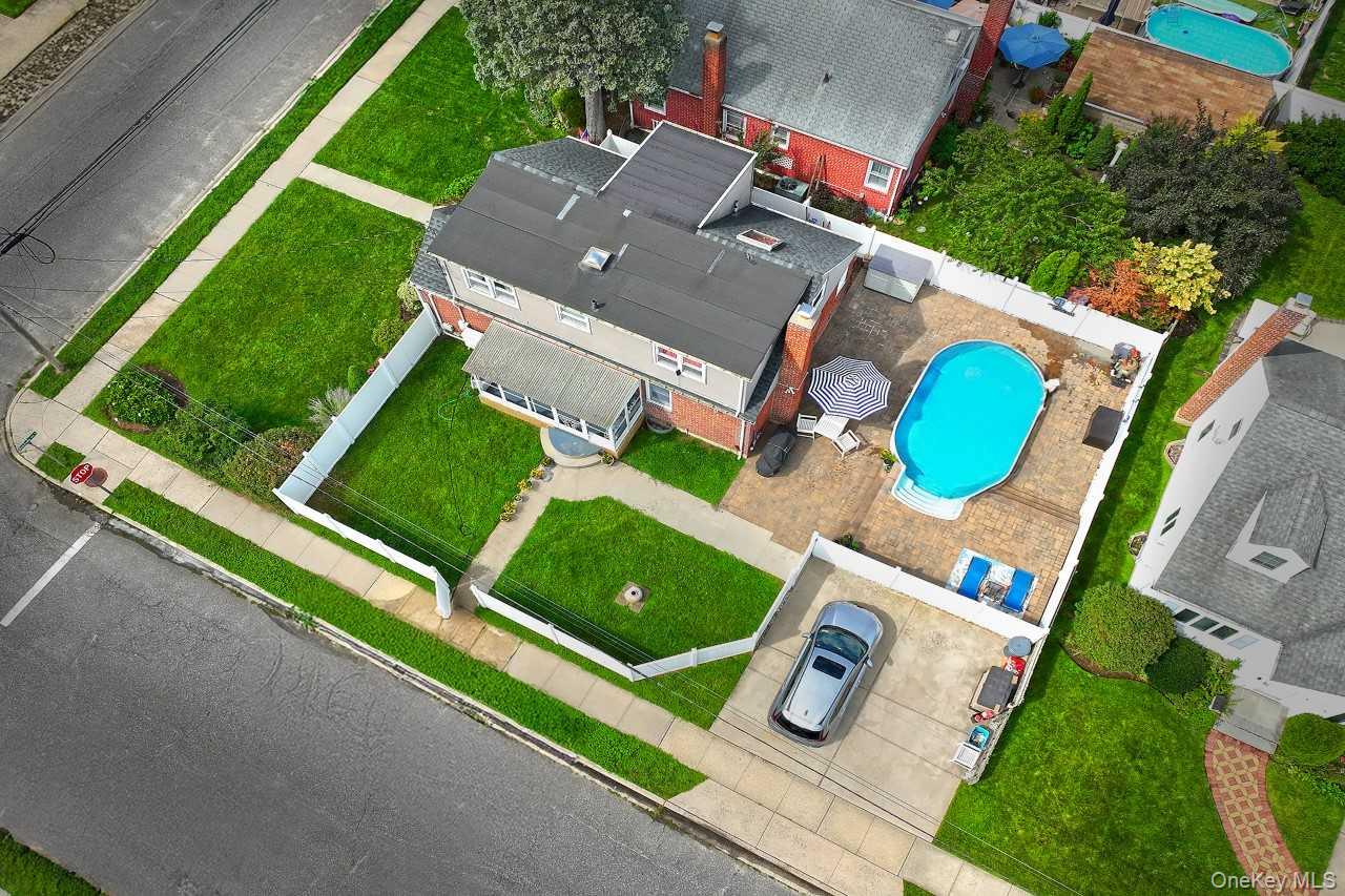 102 Roxbury Road – For Sale photo 30