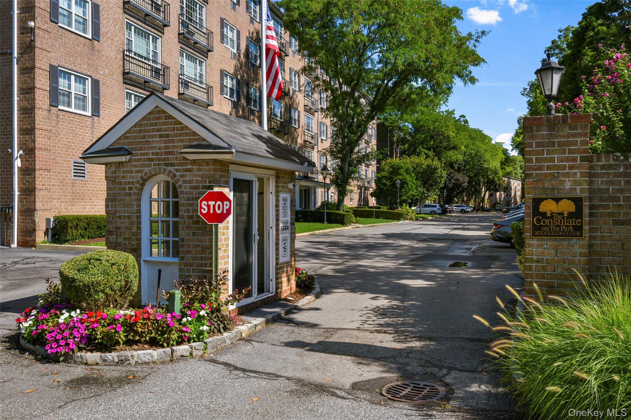 1 Consulate Drive, Unit 3F photo 2