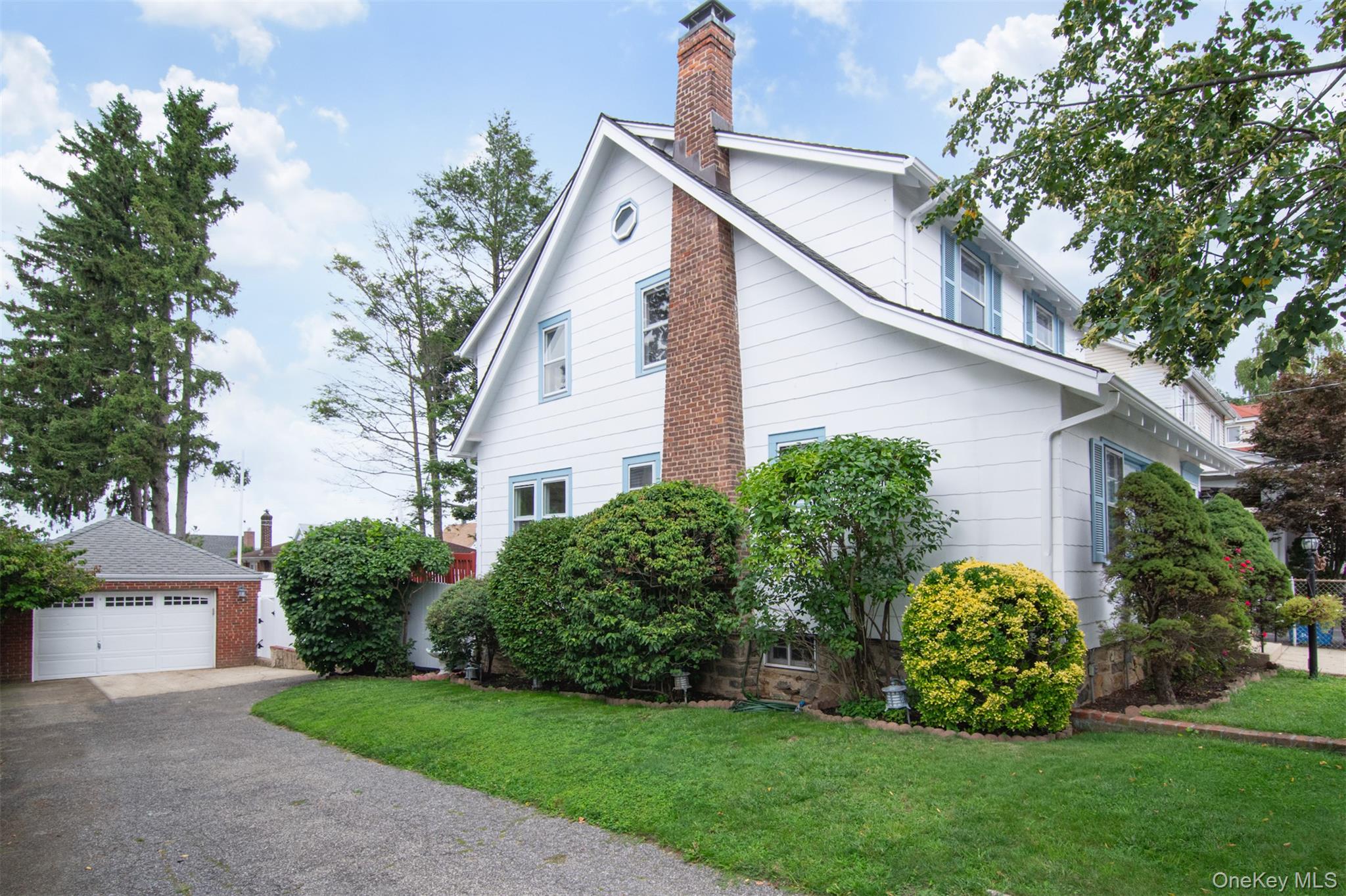 53 Briggs Avenue – For Sale photo 3