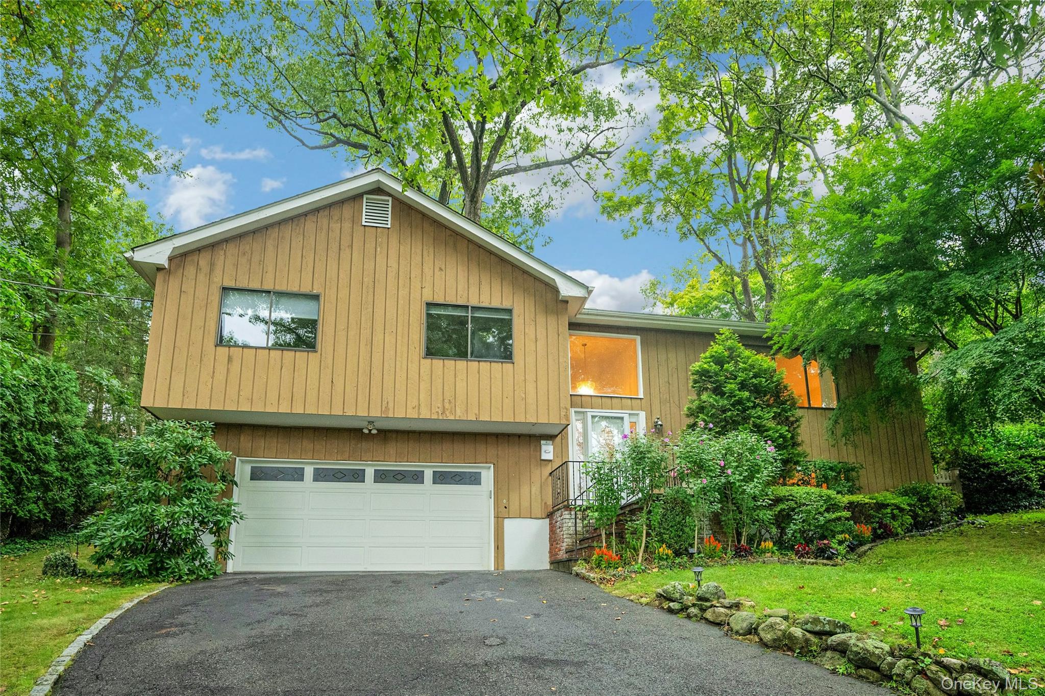44 Hillside Lane – For Sale