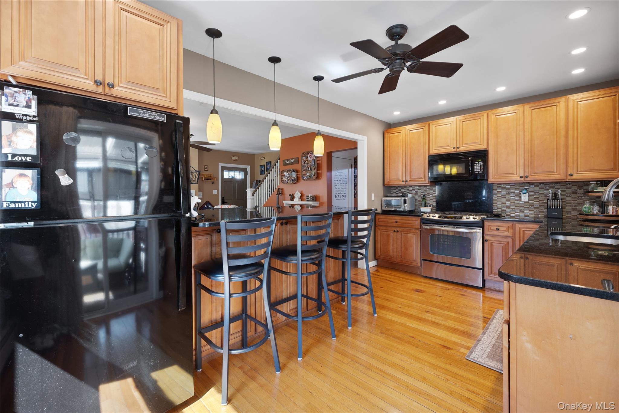 733 9th Street – For Sale photo 9