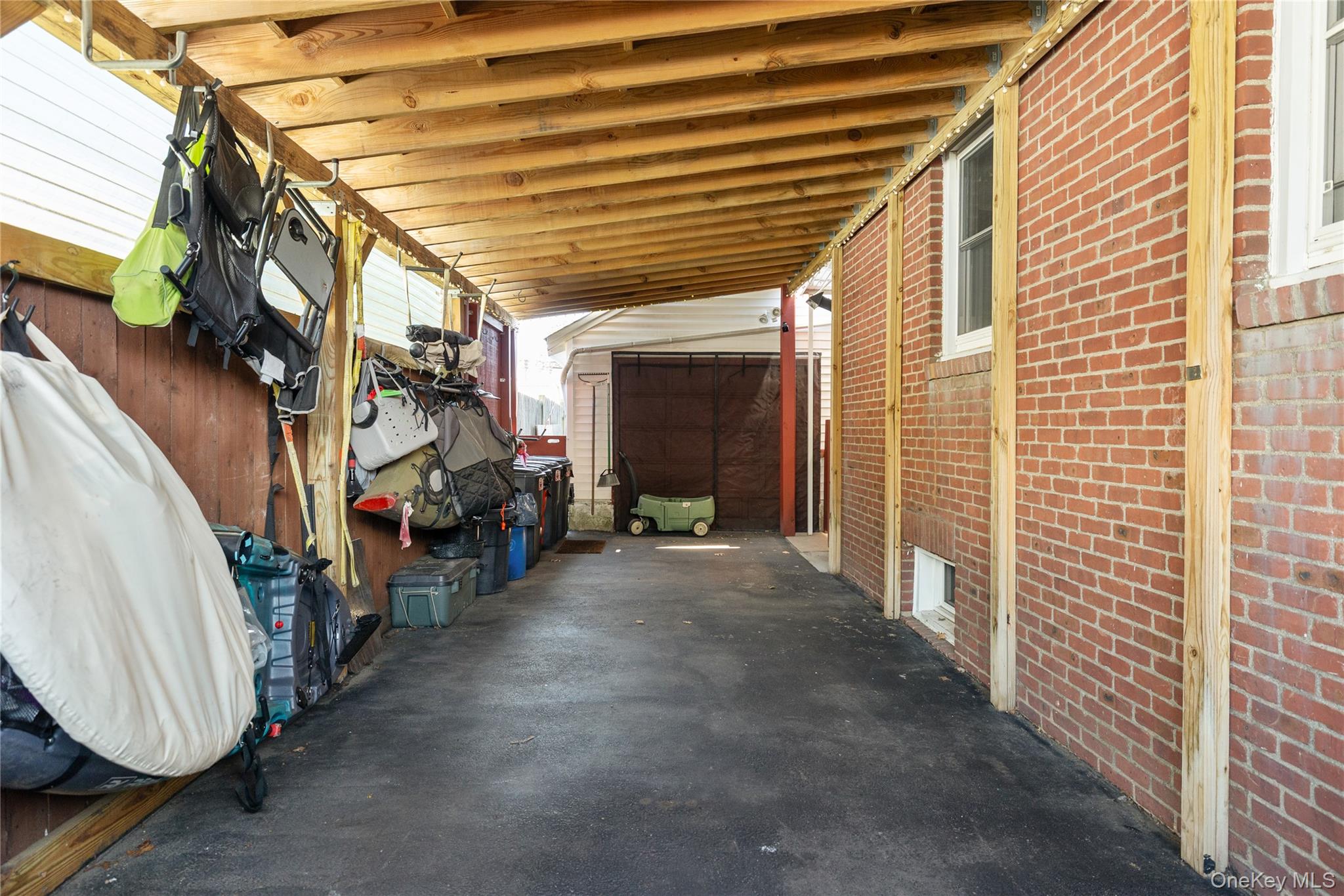 733 9th Street – For Sale photo 24