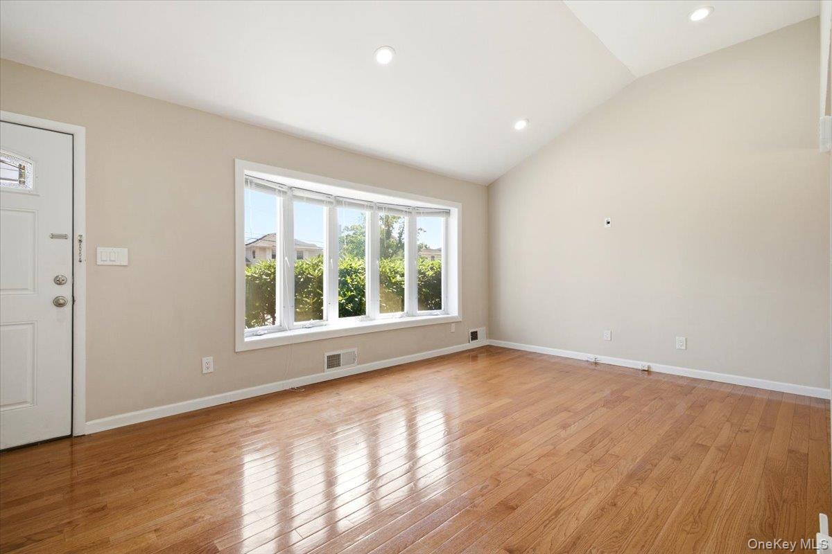 52 Blanche St – For Sale photo 6