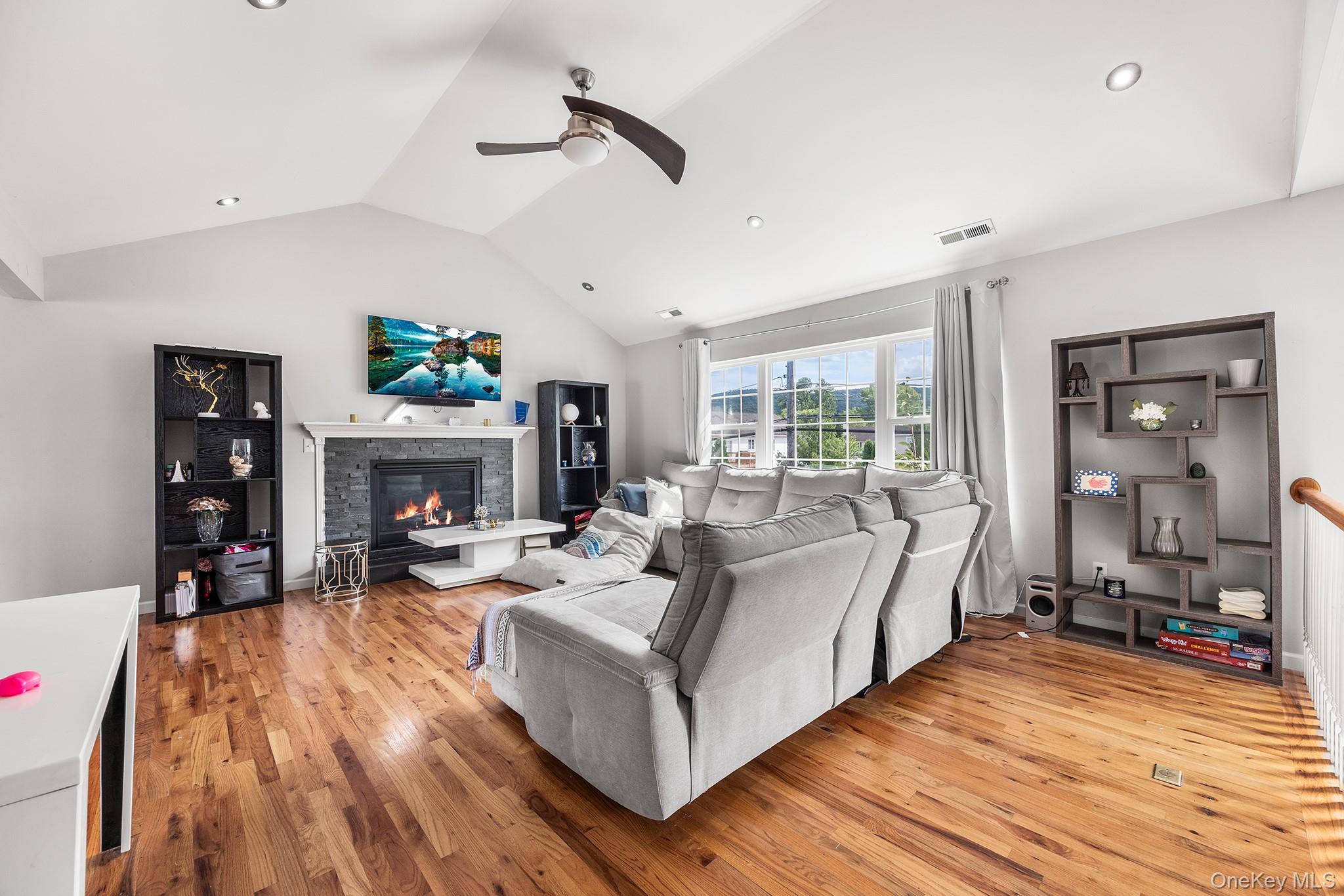 1 Sanford Avenue – For Sale photo 11