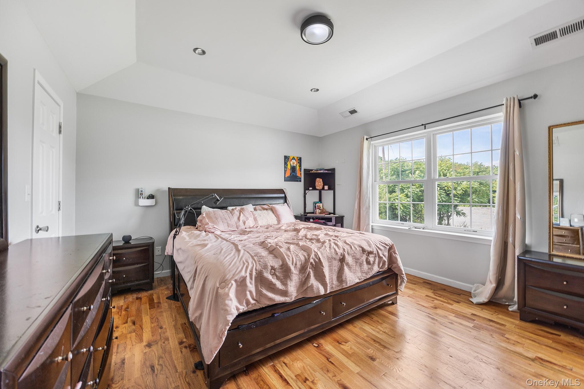 1 Sanford Avenue – For Sale photo 22
