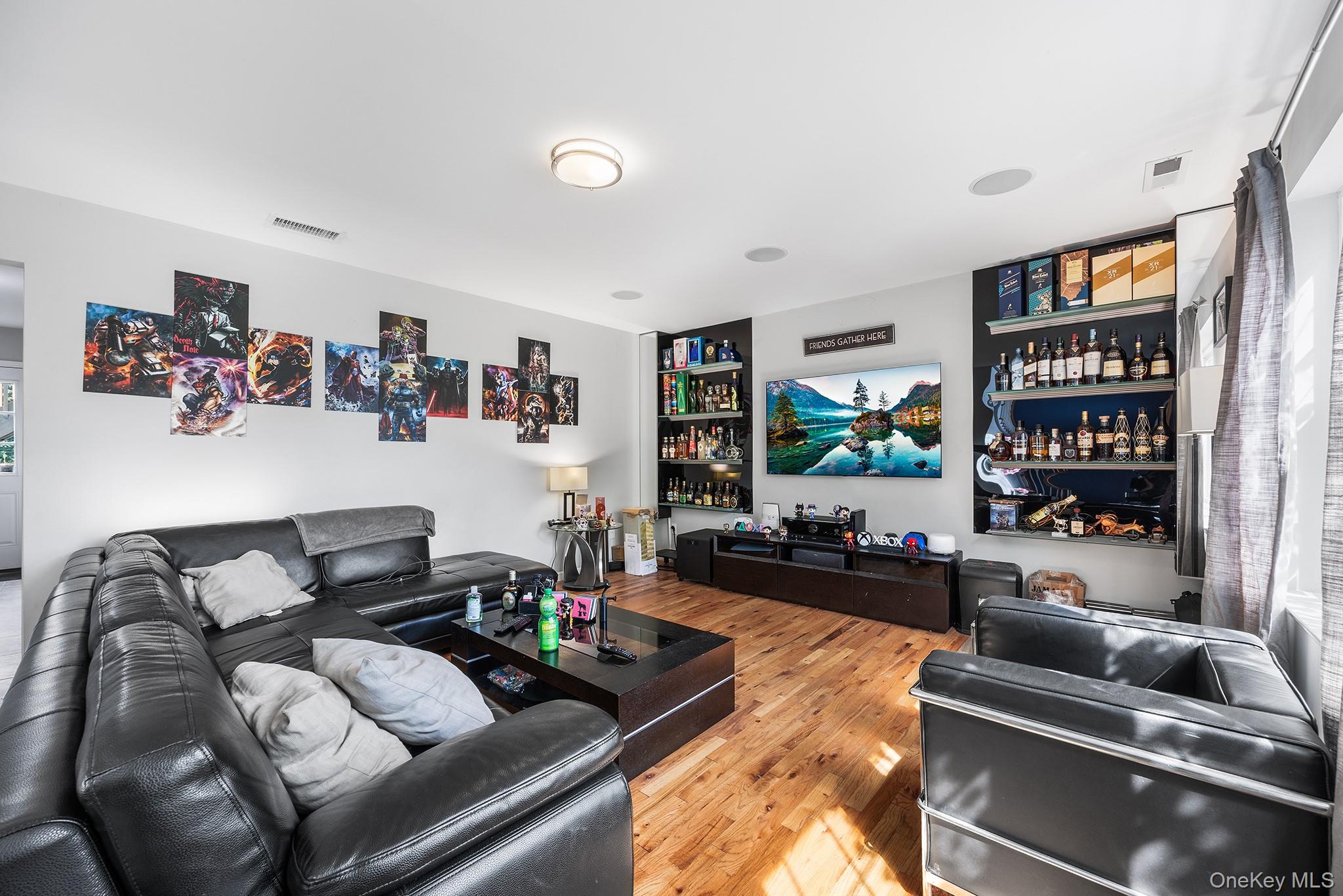 1 Sanford Avenue – For Sale photo 5