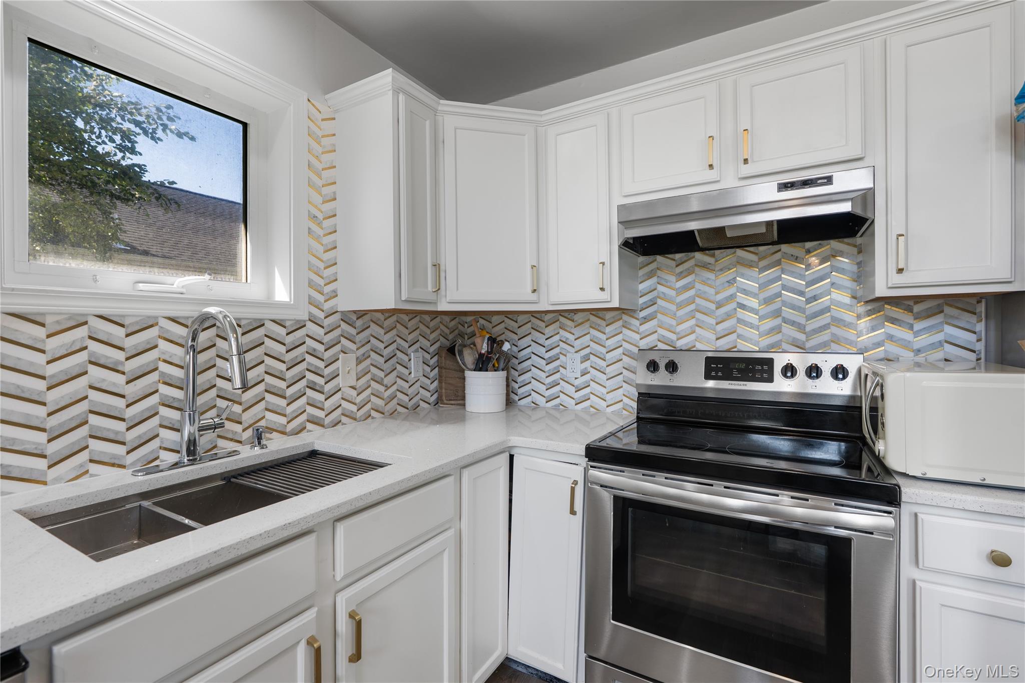 2258 Sleepy Hollow Road – For Sale photo 11