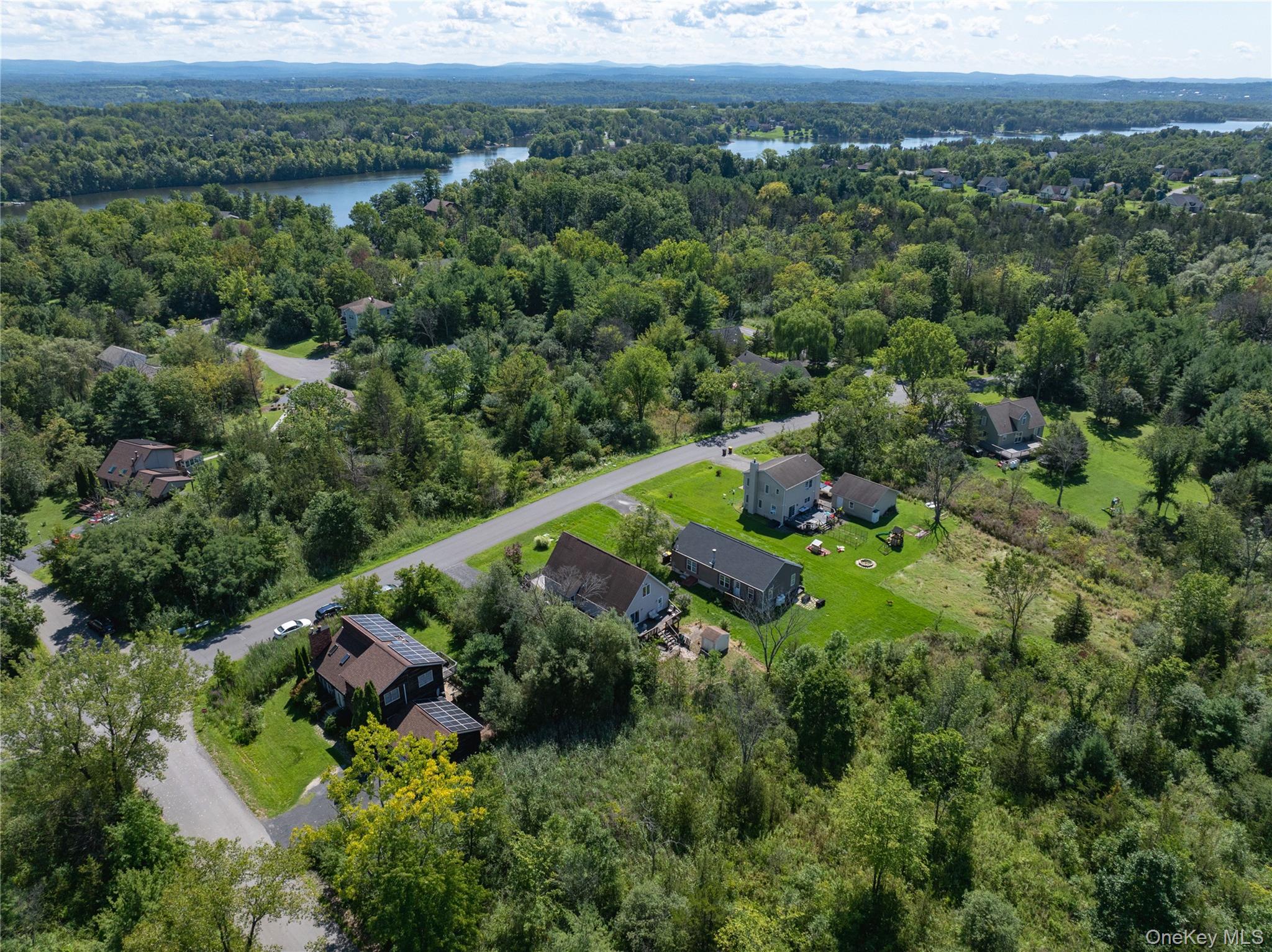 2258 Sleepy Hollow Road – For Sale photo 3