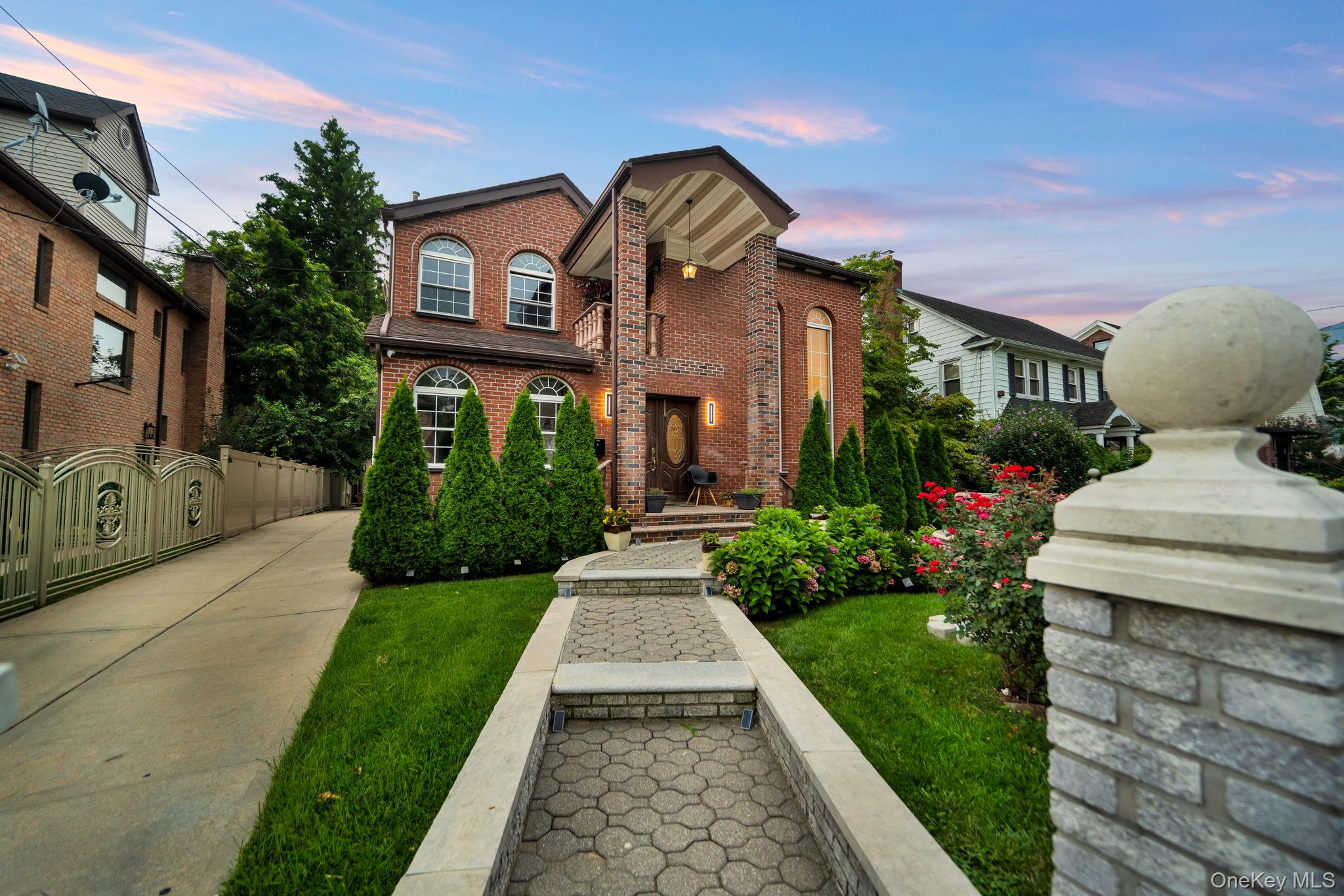 19014 Haywood Road – For Sale
