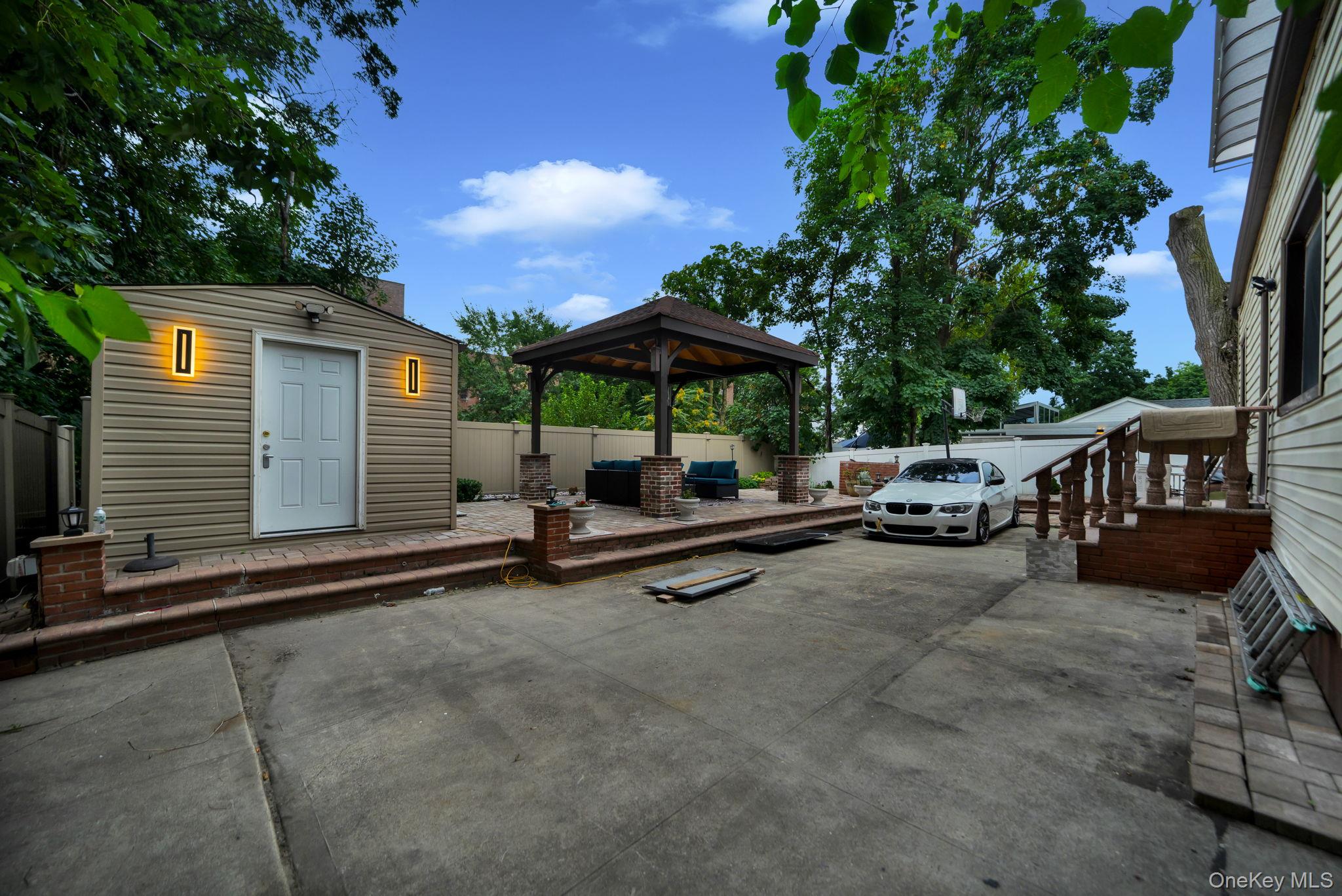 19014 Haywood Road – For Sale photo 43