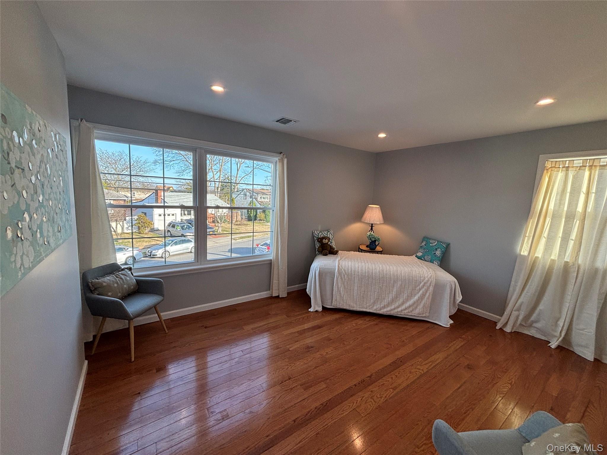 403 S Bayview Avenue – For Sale photo 13