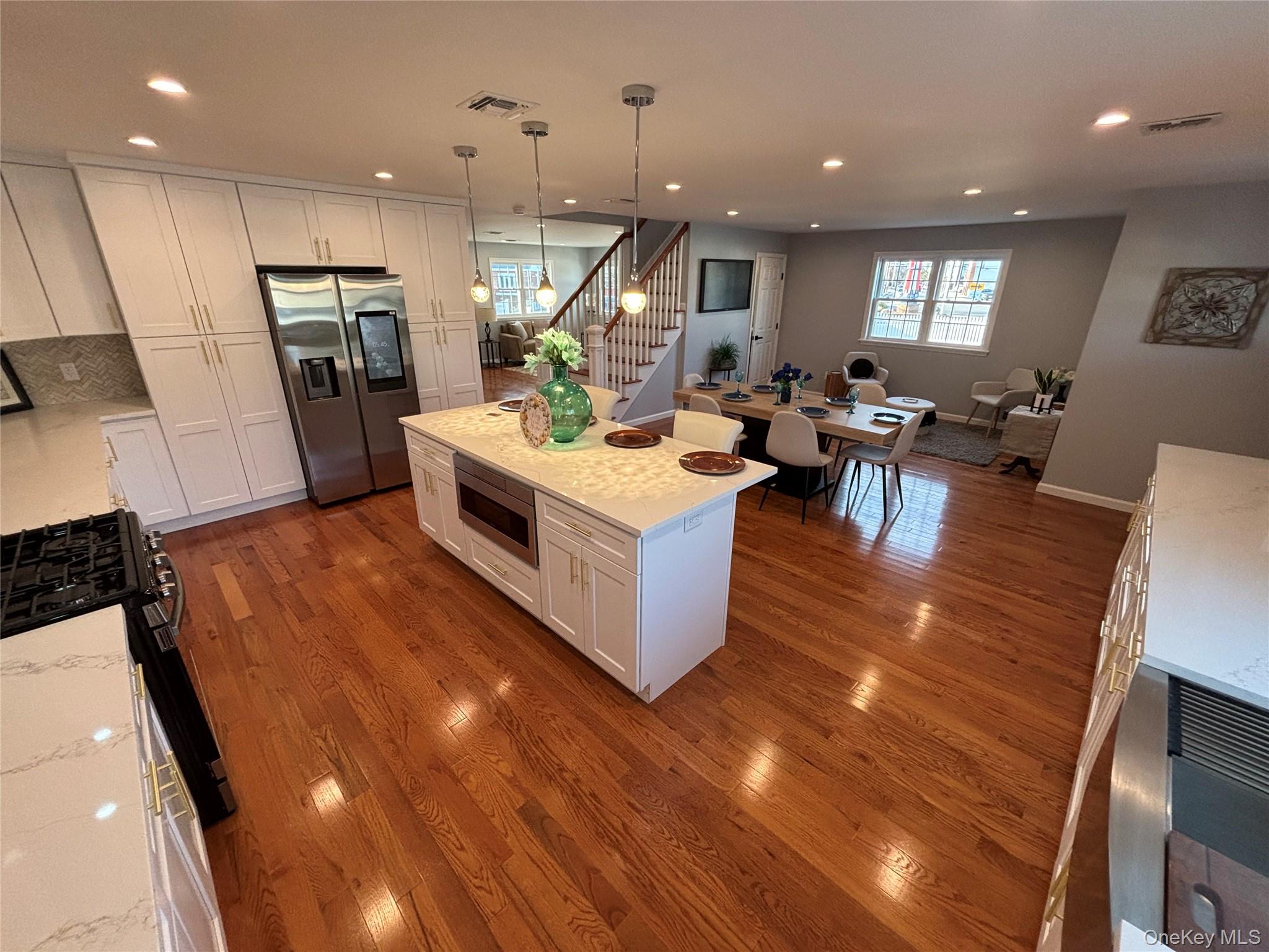 403 S Bayview Avenue – For Sale photo 34