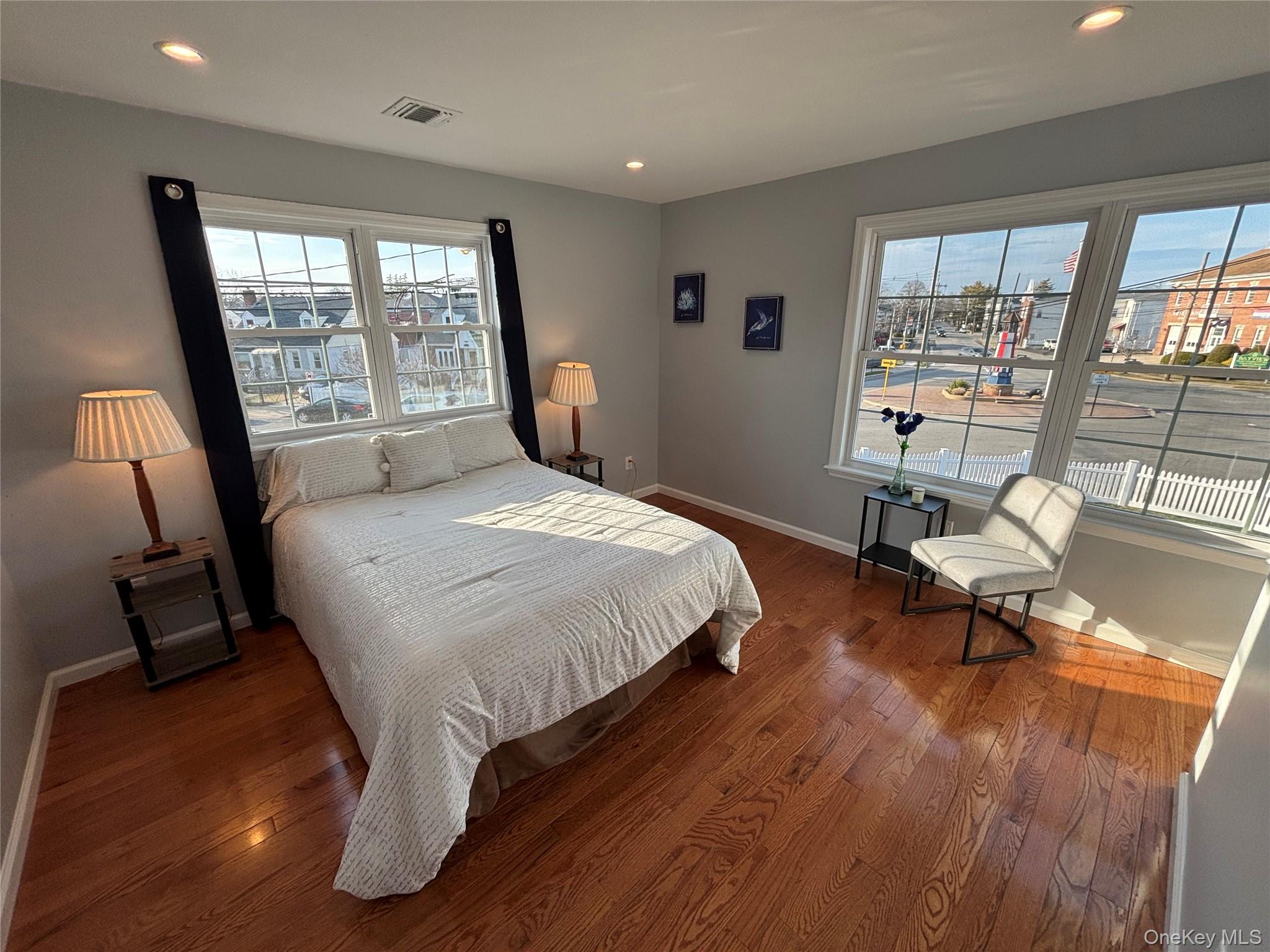 403 S Bayview Avenue – For Sale photo 18